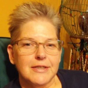 Meet your Posher, Debbie